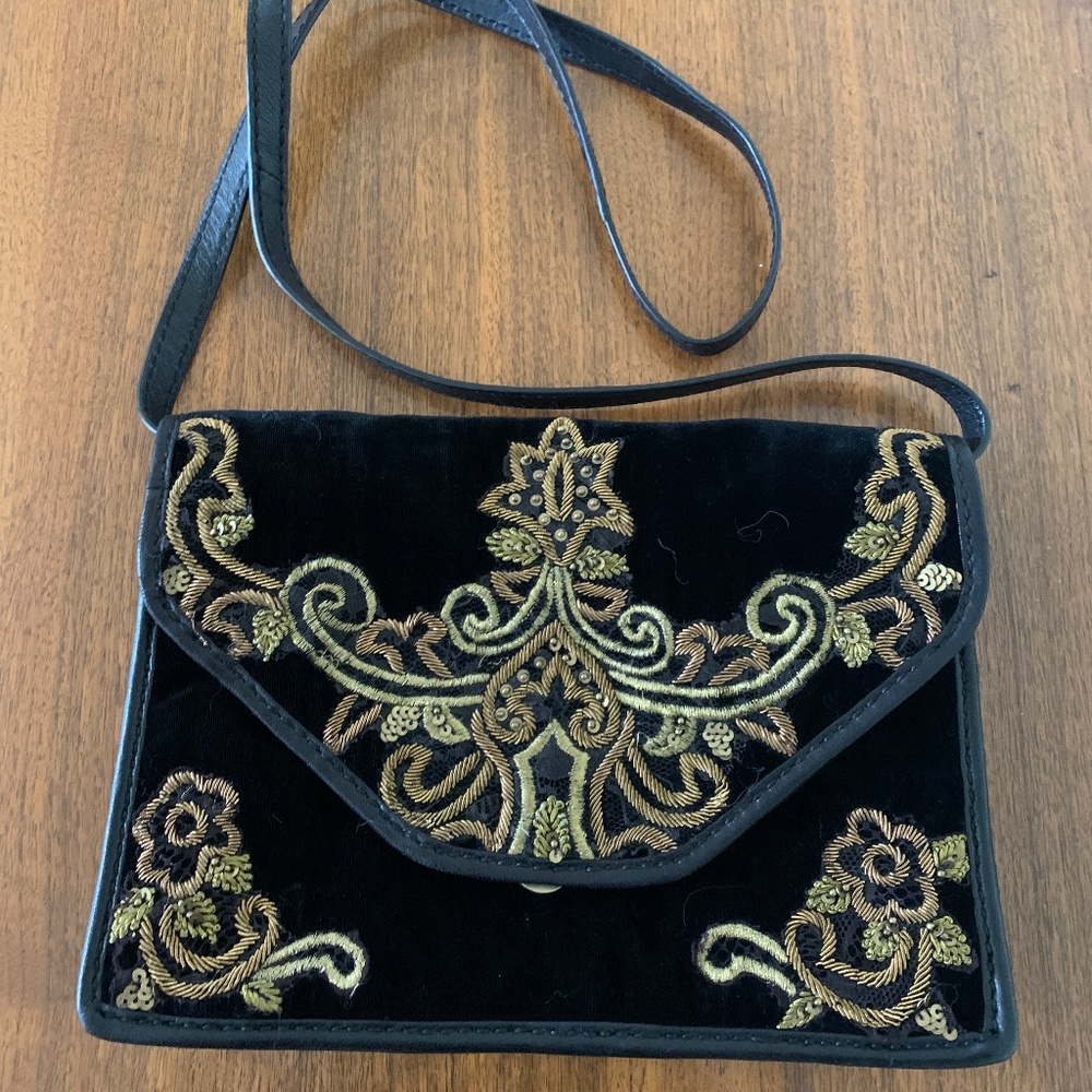 Isabella Fiore Handbag - black velvet embellished NWOT